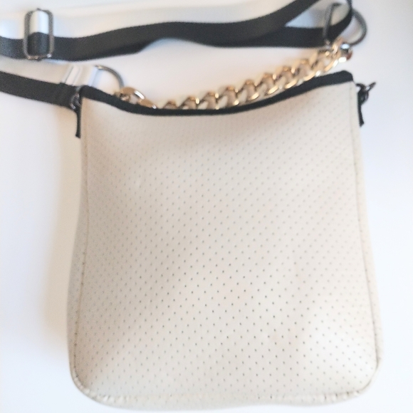 HAUTE SHORE Bags Haute Shore Jeri Lady Black White Removable